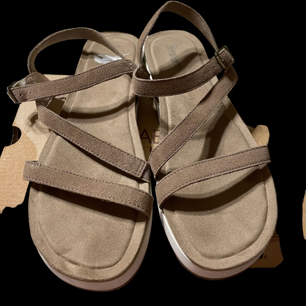 Koolaburra by UGG Haisley suede sandals